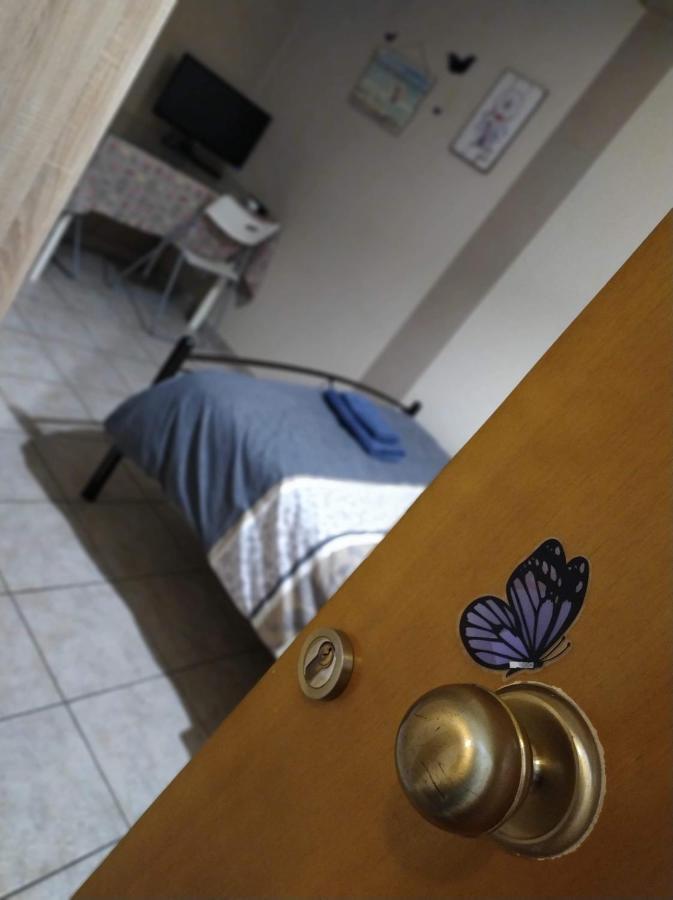 Nice And Cosy Studio Лариса Екстериор снимка